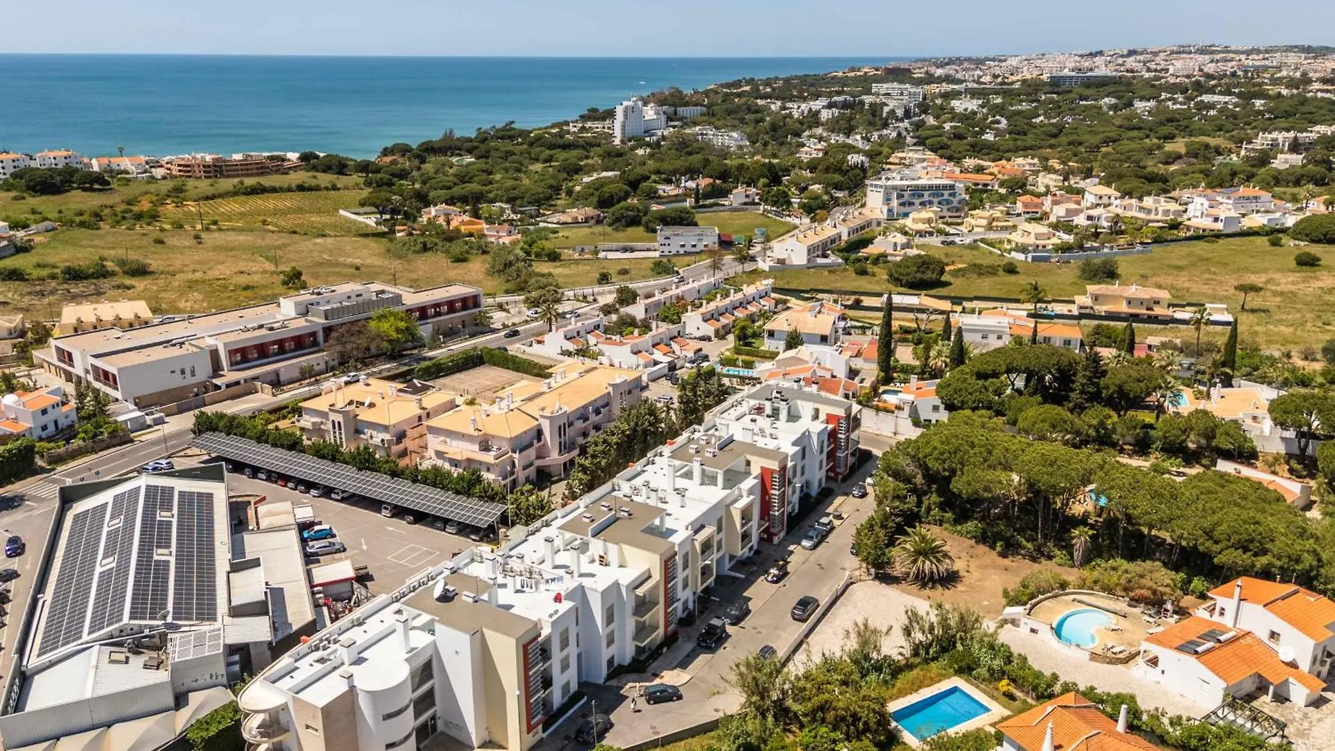 Apartamento T2 Eucalipto 2A Olhos de Agua  Apartment