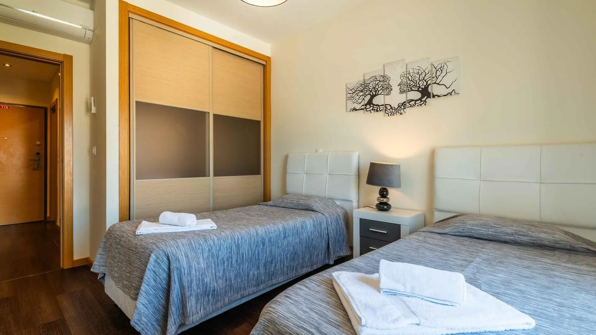 Apartamento T2 Eucalipto 2A Olhos de Agua